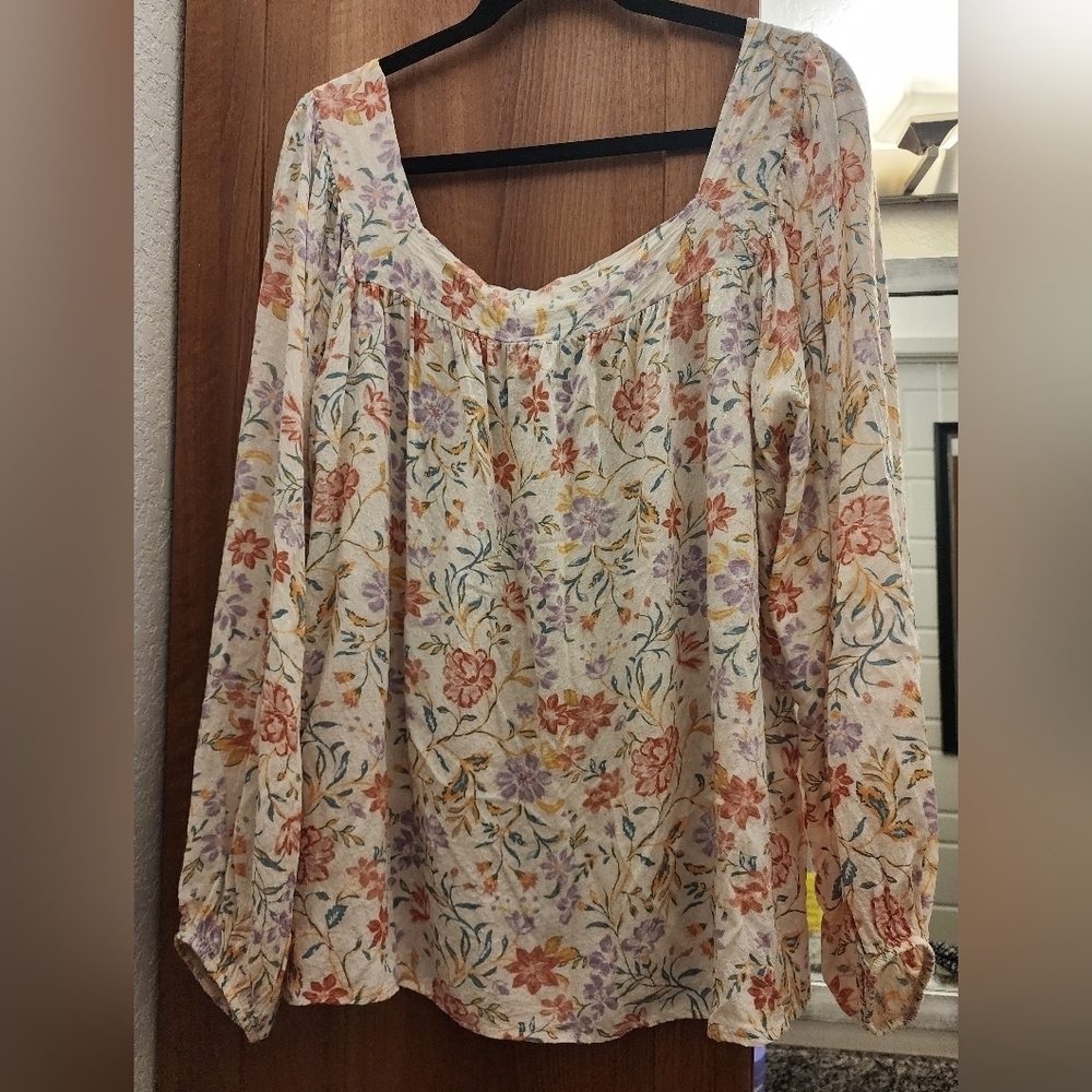 BiBi Very Accepting Rose lavender top L meant to be oversized or off shoulder.